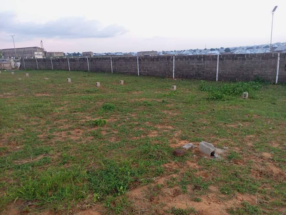 30x30 plot of Land at Eastern bypass, Fakon idi area sokoto — photograph 3