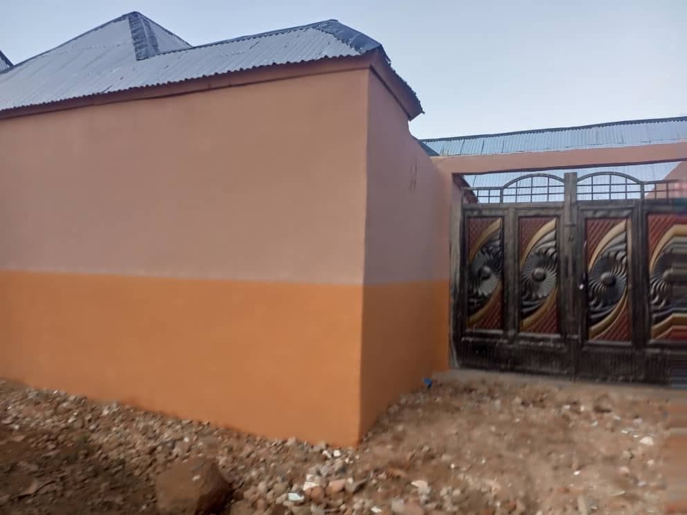 3 bed room flat located at mana babba area sokoto
