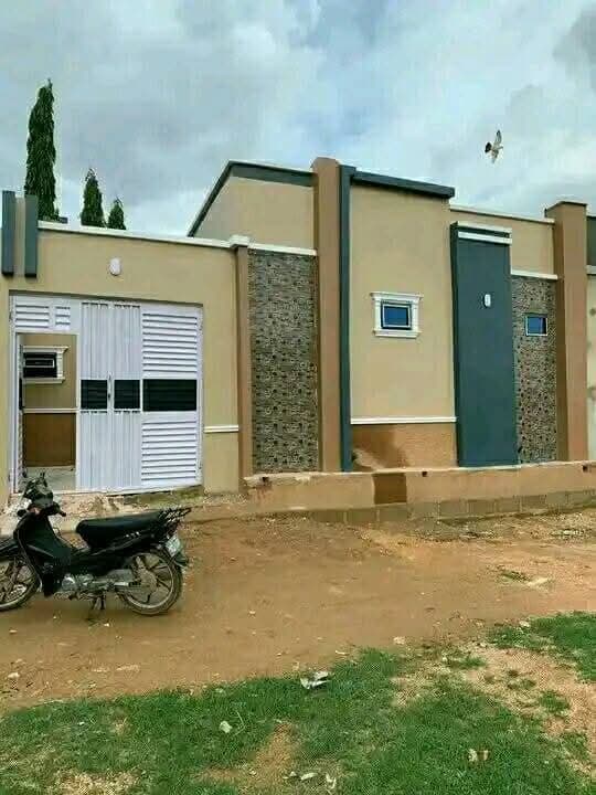 A 5 bedroom house located in arkilla gandu area sokoto